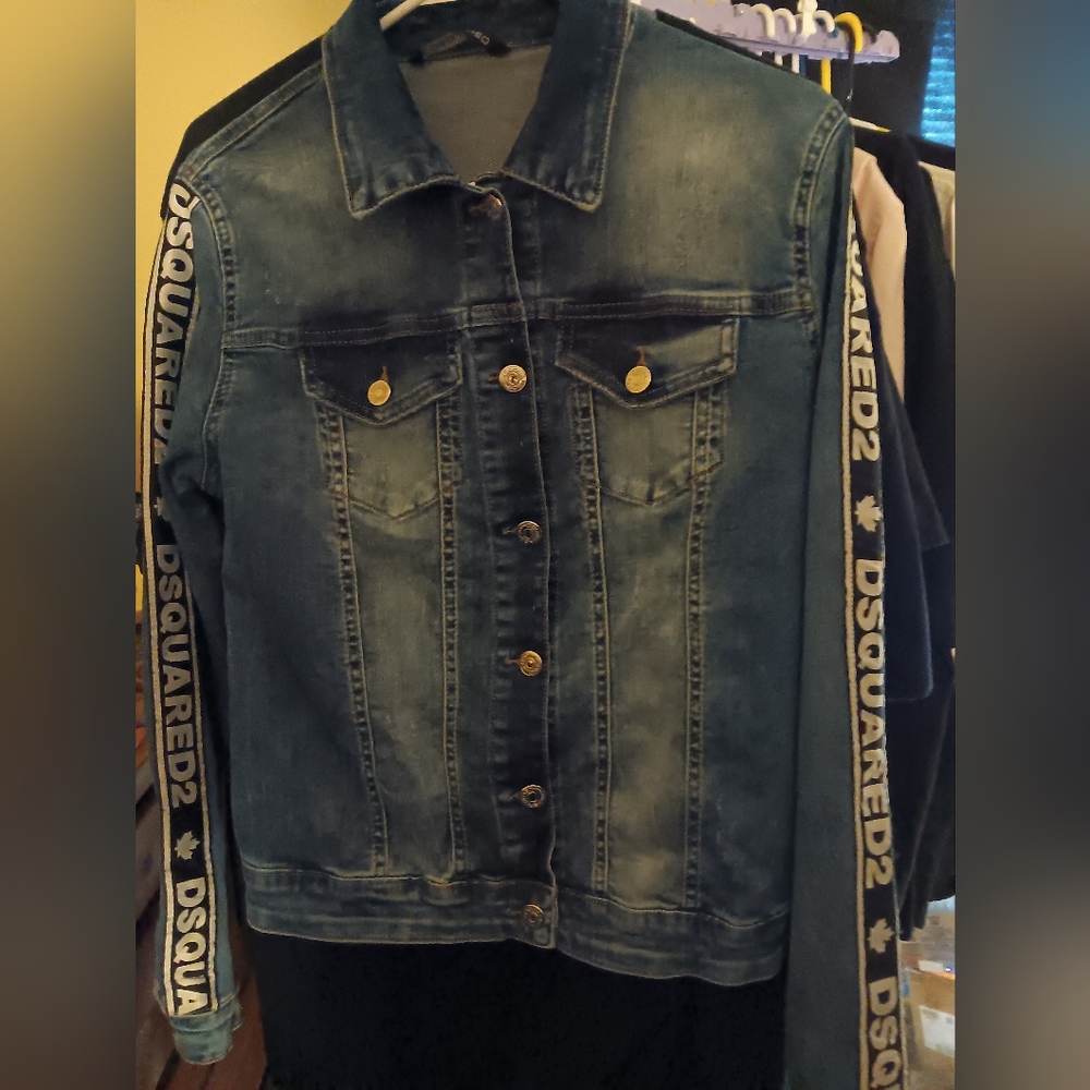 DSQUARED2 JEAN JACKET (stretchy)